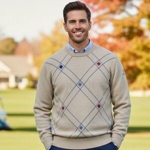 Lyle & Scott Sweater Mens Size S Beige Wool Argyle‎ Embroidered Preppy Crew Neck